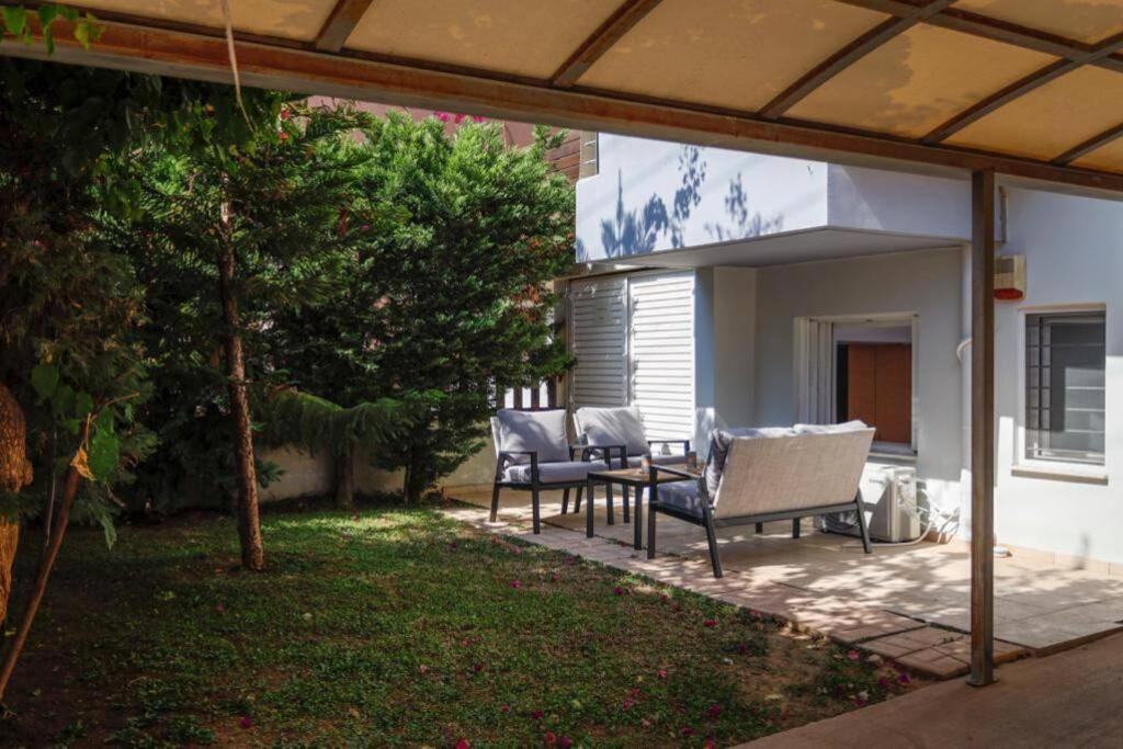 Pame Rentals - Cozy Glyfada Stay With Free Parking Atény Exteriér fotografie