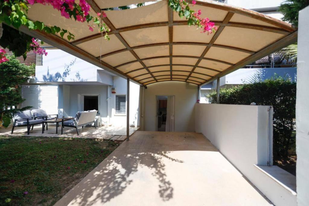 Pame Rentals - Cozy Glyfada Stay With Free Parking Atény Exteriér fotografie